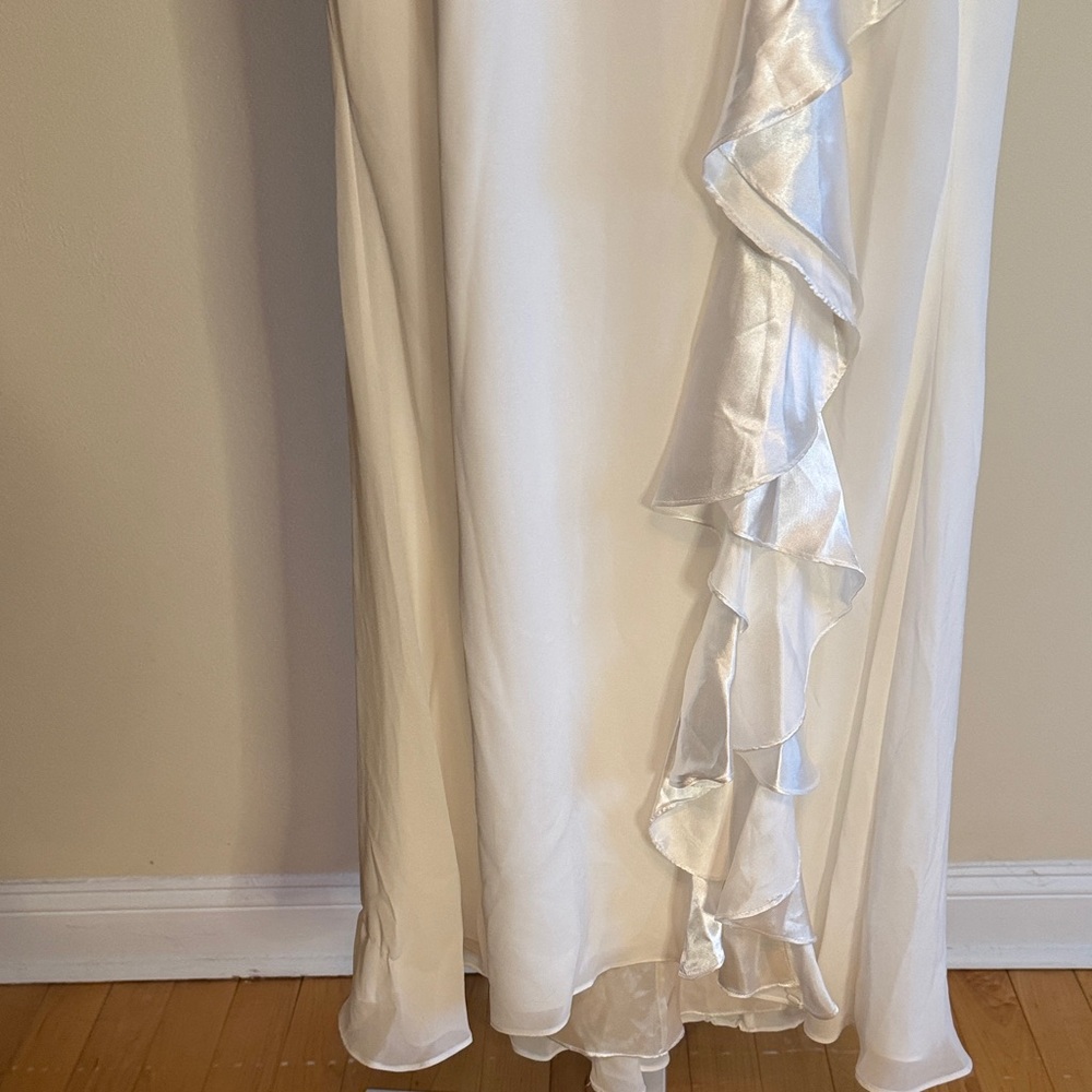 Elegant Beaded White Strapless Dress - Picture 2 of 16